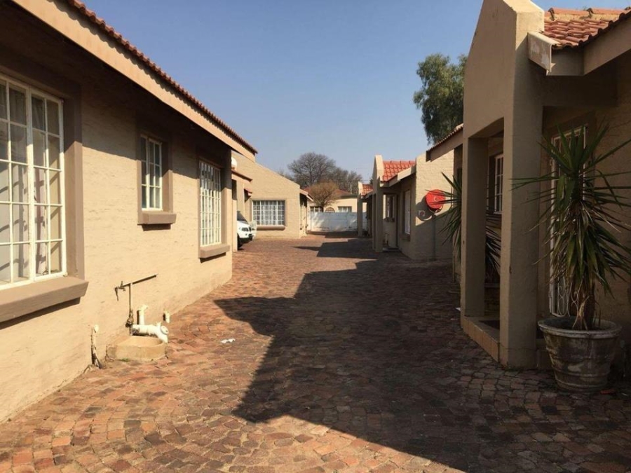 2 Bedroom Property for Sale in Potchefstroom Rural North West